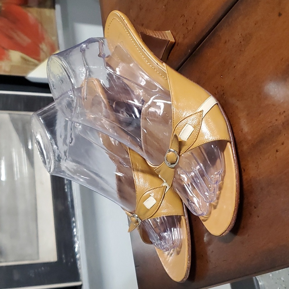 Vintage Folio Italian Leather Heels
